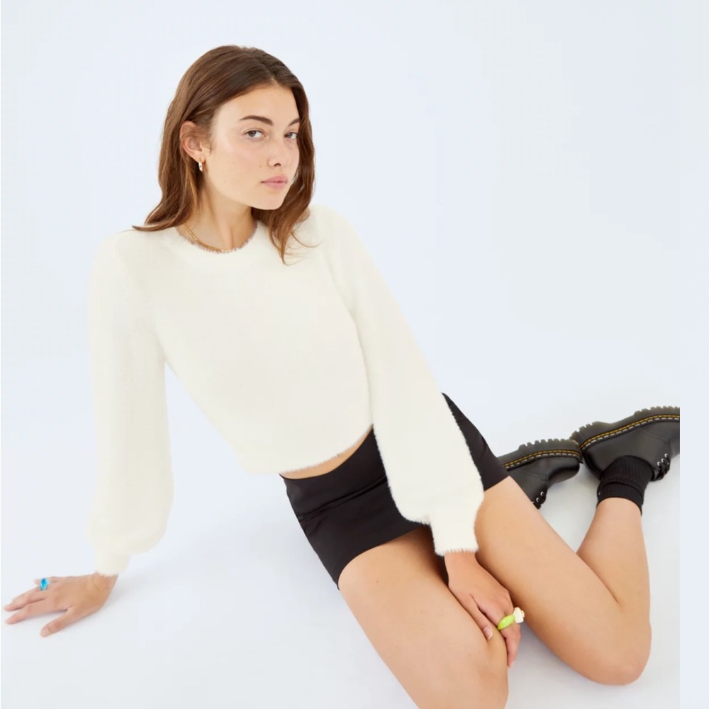 Aritzia Sunday Best Kitten Sweater - Picture 2 of 6